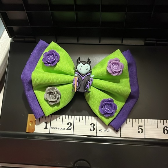Disney’s Maleficent bow - Picture 3 of 4